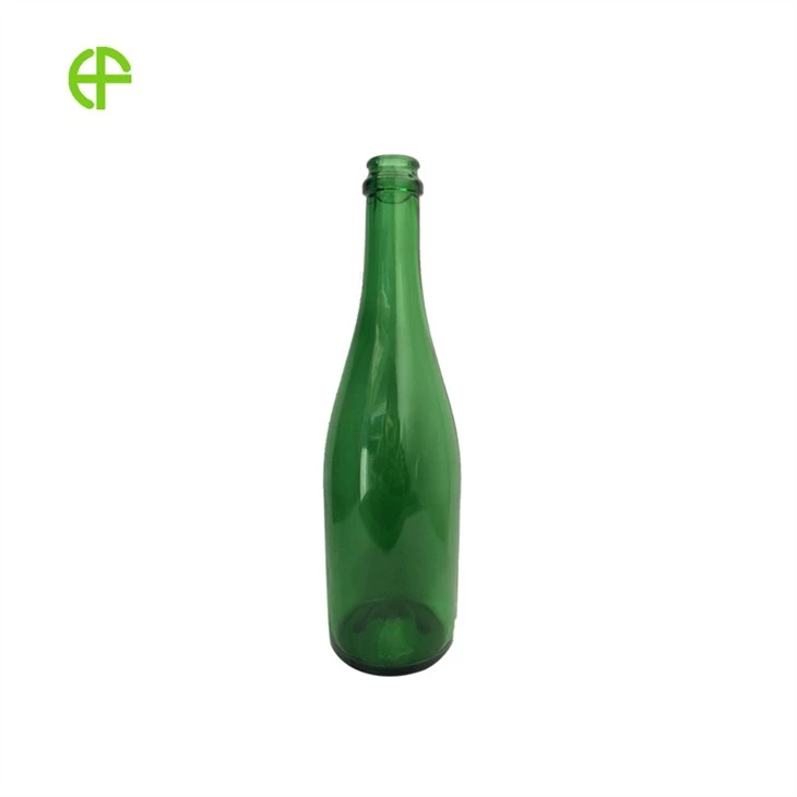 Smaragdno zelena boca šampanjca od 750 ml